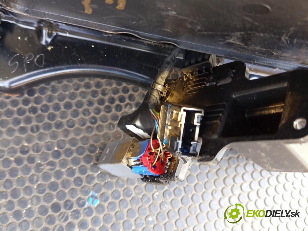 Citroen Berlingo II 2008-2018 1.6 hdi 90 hp manual 66 kW 1560 cm3 5- Sedadlo levý  (Sedadlo)