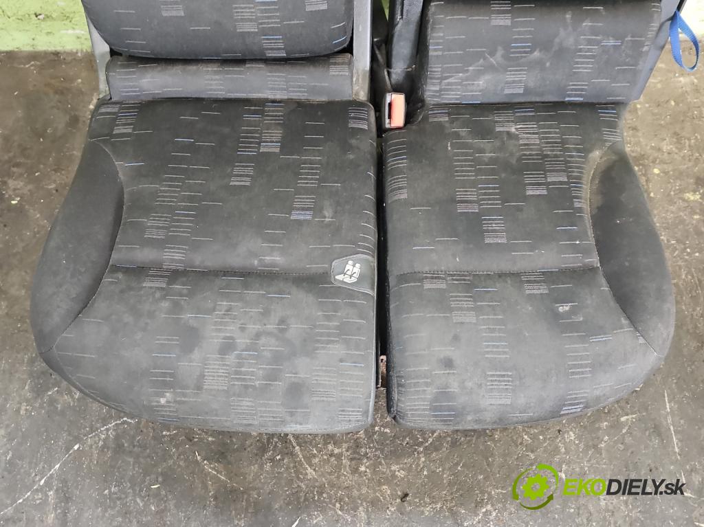 Citroen Berlingo II 2008-2018 1.6 hdi 90 HP manual 66 kW 1560 cm3 5- Sedačka pravý  (Sedadlo)