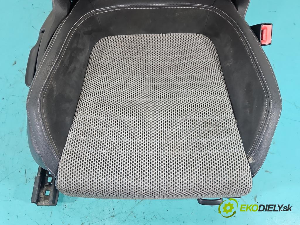 Vw Scirocco II 2008-2017 1.4 TSI 160 HP manual 118 kW 1390 cm3 3- Sedačka pravý  (Sedadlo)
