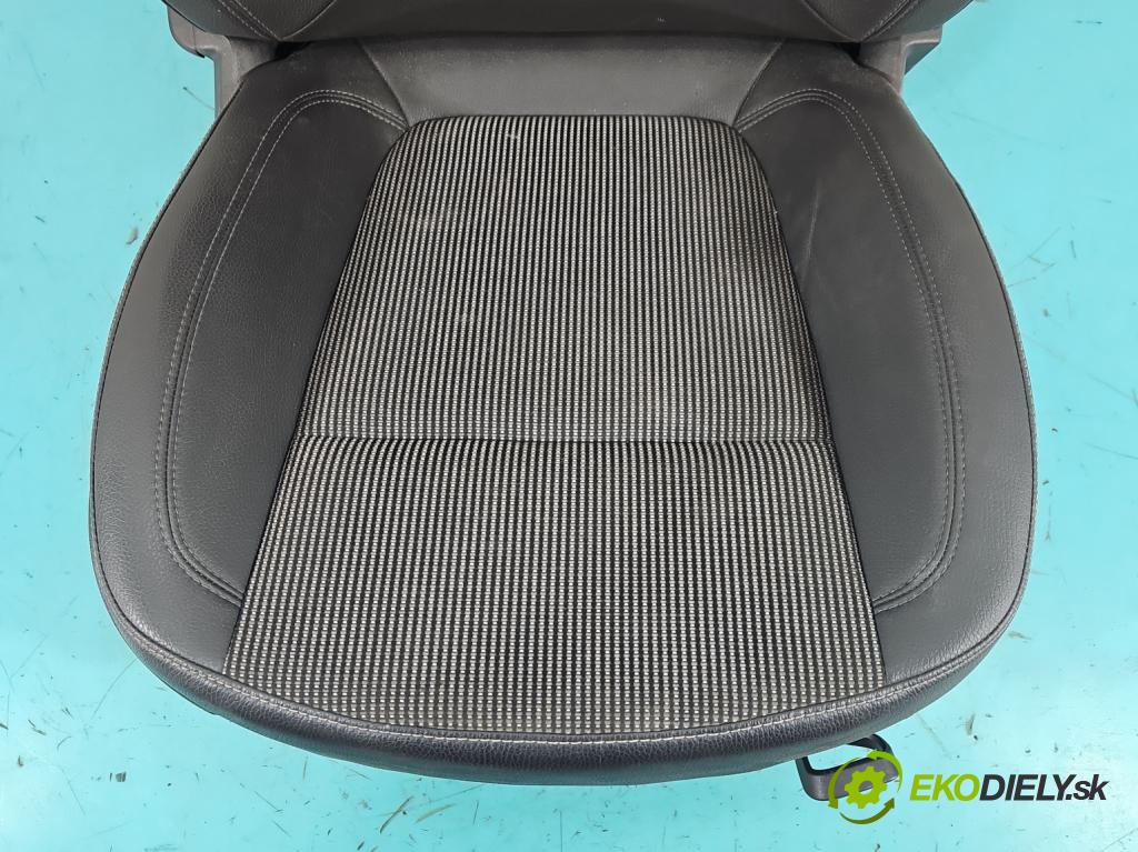 Opel Astra IV 2009-2015 1.7 cdti 125 HP manual 92 kW 1686 cm3 5- Sedačka pravý  (Sedadlo)