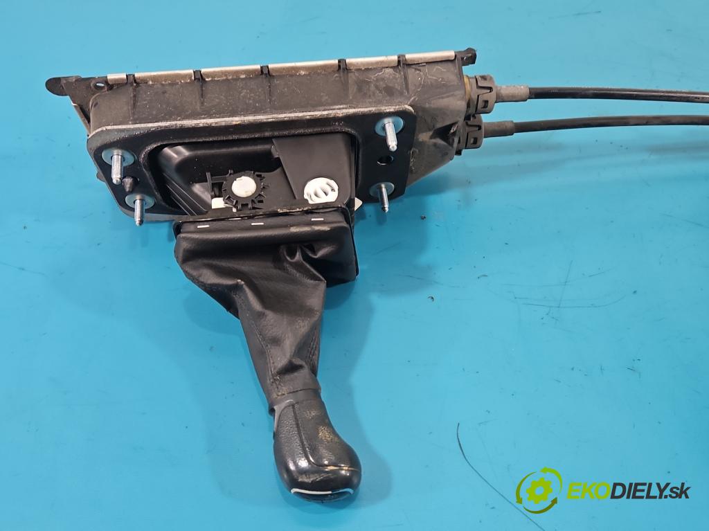 Skoda Fabia III 2014- 2021 1.0 MPI 60 hp manual 44 kW 999 cm3 5- kulisa změny stupňová 6C0711049B (Řadicí páka (kulisa) )