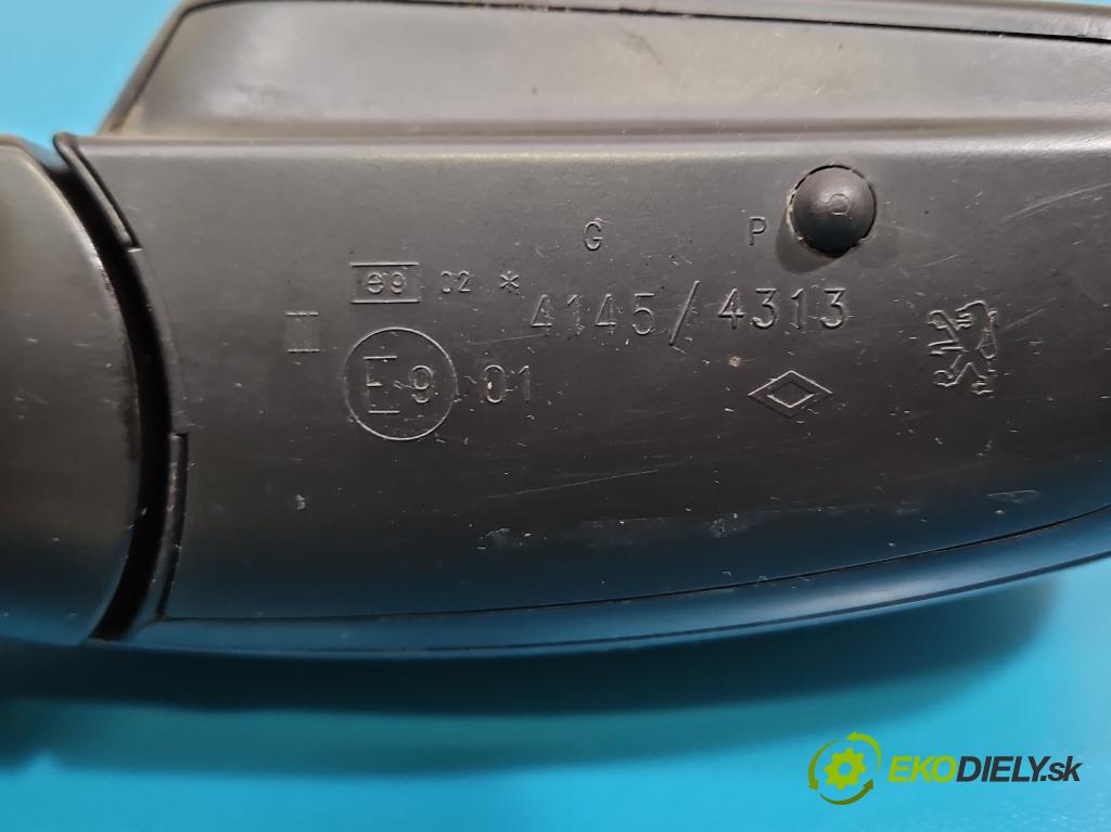 Peugeot 407 1.6 hdi 109 HP manual 80 kW 1560 cm3 4- zrkadlo pravé (Kľučka dverí ostatné)