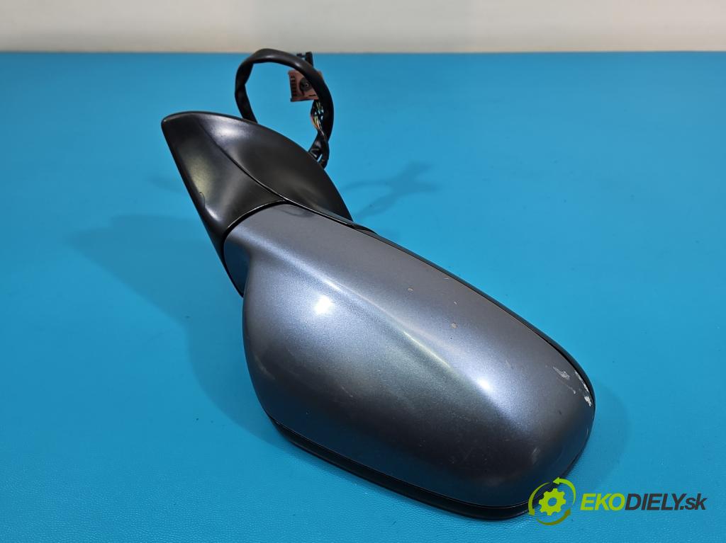 Peugeot 407 1.6 hdi 109 HP manual 80 kW 1560 cm3 4- zrkadlo pravé (Kľučka dverí ostatné)