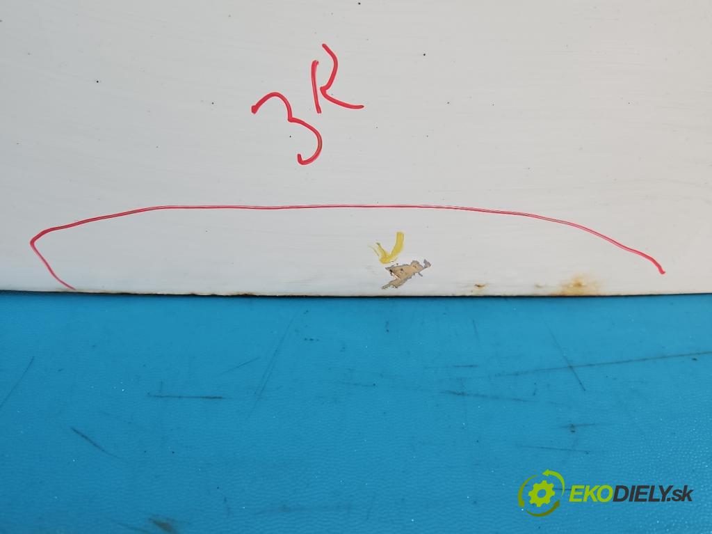 Citroen Berlingo II 2008-2018 1.6 hdi 90 hp manual 66 kW 1560 cm3 5- dveře zadní pravé  (Klika dveří ostatní)