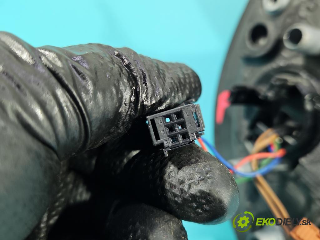 Citroen Berlingo II 2008-2018 1.6 hdi 90 HP manual 66 kW 1560 cm3 5- zrkadlo pravé  (Kľučka dverí ostatné)