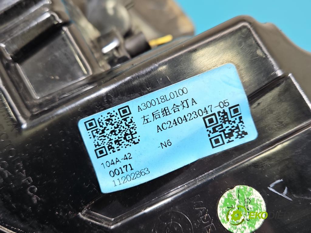 MG MG3  24- 1.5 16V 102 HP automatic 75 kW 1498 cm3 5- svetlo / reflektor zadné ľavé A30018L0100 (Kľučka dverí ostatné)