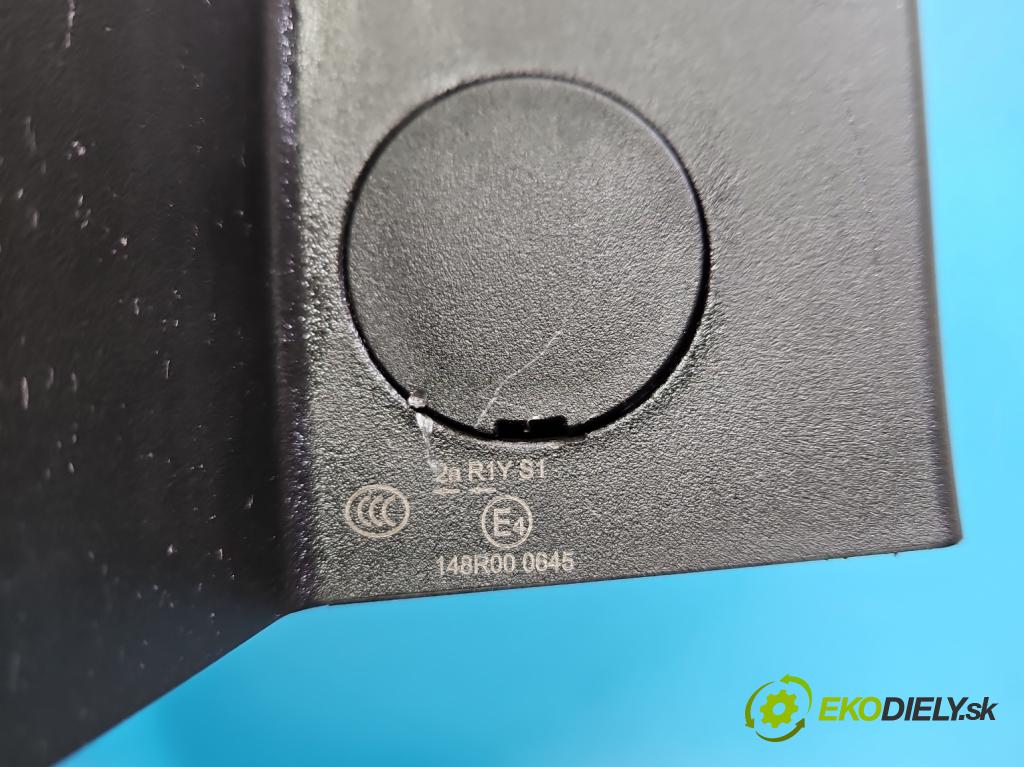 MG MG3  24- 1.5 16V 102 HP automatic 75 kW 1498 cm3 5- svetlo / reflektor zadné ľavé A30018L0100 (Kľučka dverí ostatné)