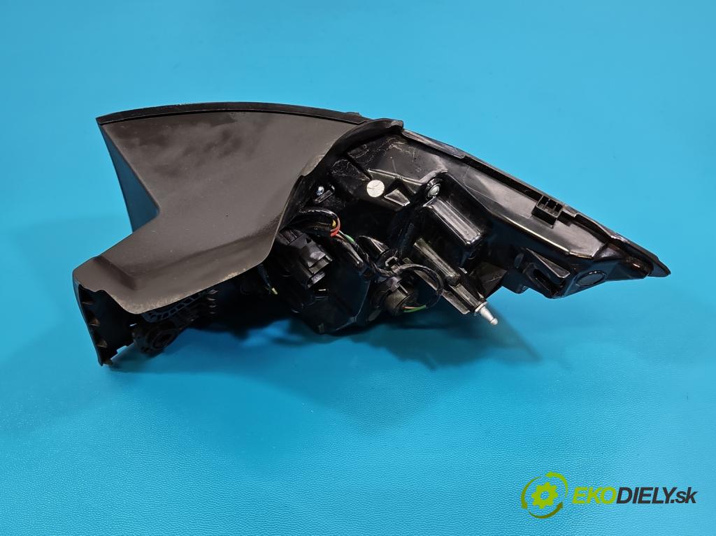 MG MG3  24- 1.5 16V 102 HP automatic 75 kW 1498 cm3 5- svetlo / reflektor zadné ľavé A30018L0100 (Kľučka dverí ostatné)