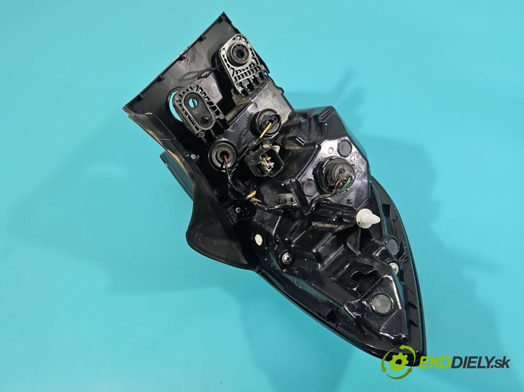 MG MG3  24- 1.5 16V 102 HP automatic 75 kW 1498 cm3 5- svetlo / reflektor zadné pravé 11202864 (Kľučka dverí ostatné)