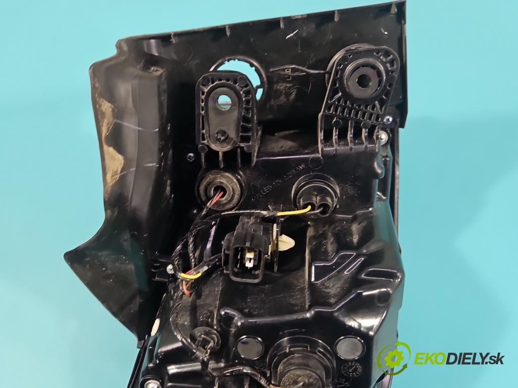 MG MG3  24- 1.5 16V 102 HP automatic 75 kW 1498 cm3 5- svetlo / reflektor zadné pravé 11202864 (Kľučka dverí ostatné)