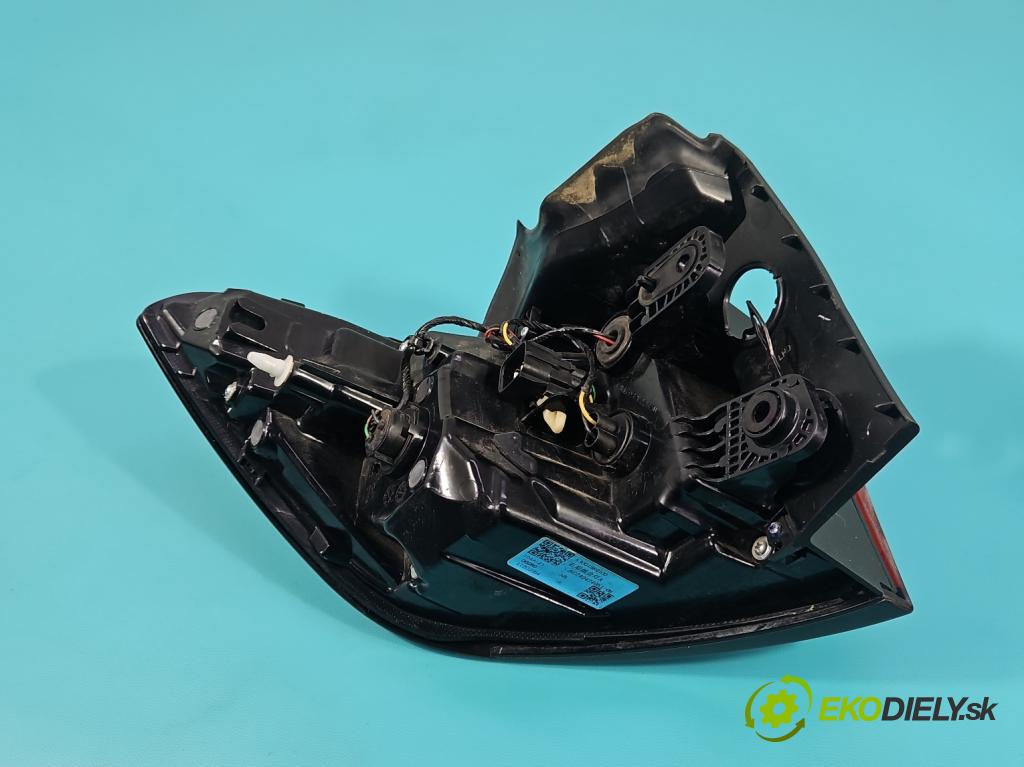 MG MG3  24- 1.5 16V 102 HP automatic 75 kW 1498 cm3 5- svetlo / reflektor zadné pravé 11202864 (Kľučka dverí ostatné)