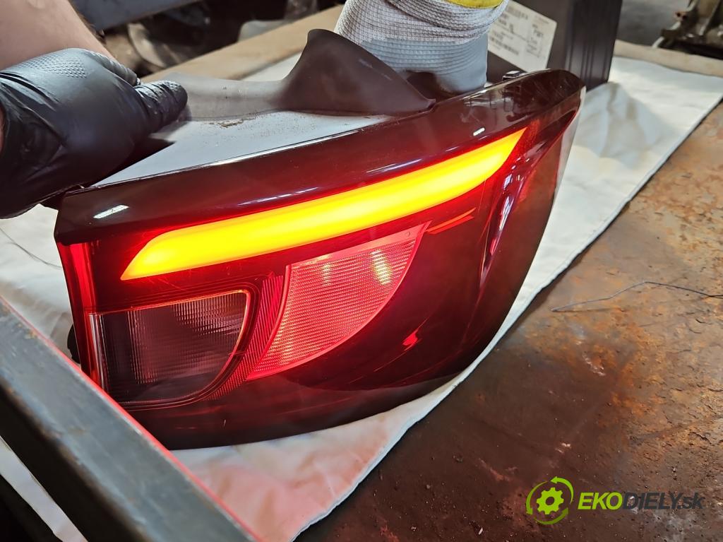 MG MG3  24- 1.5 16V 102 HP automatic 75 kW 1498 cm3 5- svetlo / reflektor zadné pravé 11202864 (Kľučka dverí ostatné)