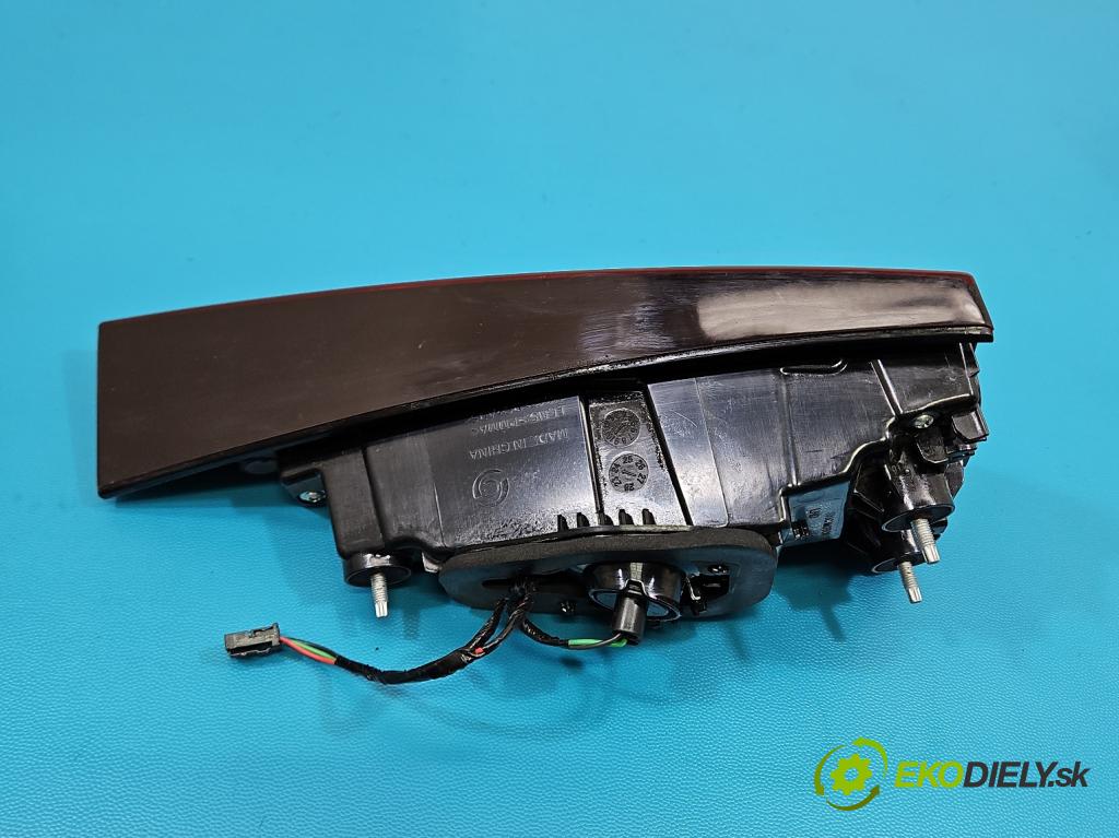 MG MG3  24- 1.5 16V 102 HP automatic 75 kW 1498 cm3 5- svetlo / reflektor zadné pravé 11202867 (Kľučka dverí ostatné)