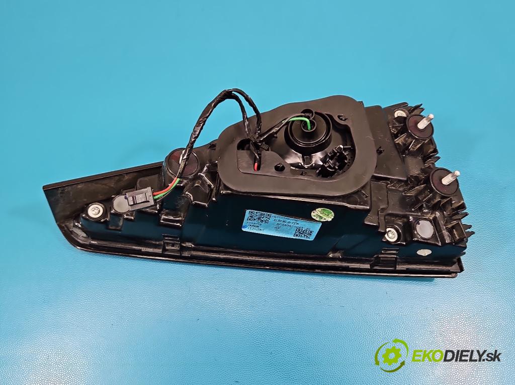 MG MG3  24- 1.5 16V 102 HP automatic 75 kW 1498 cm3 5- svetlo / reflektor zadné pravé 11202867 (Kľučka dverí ostatné)