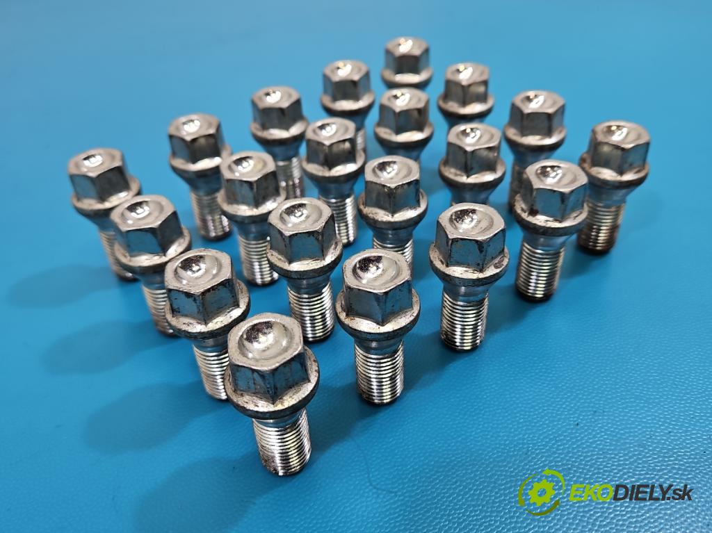 MG MG3  24- 1.5 16V 102 HP automatic 75 kW 1498 cm3 5- skrutka pneumatík 