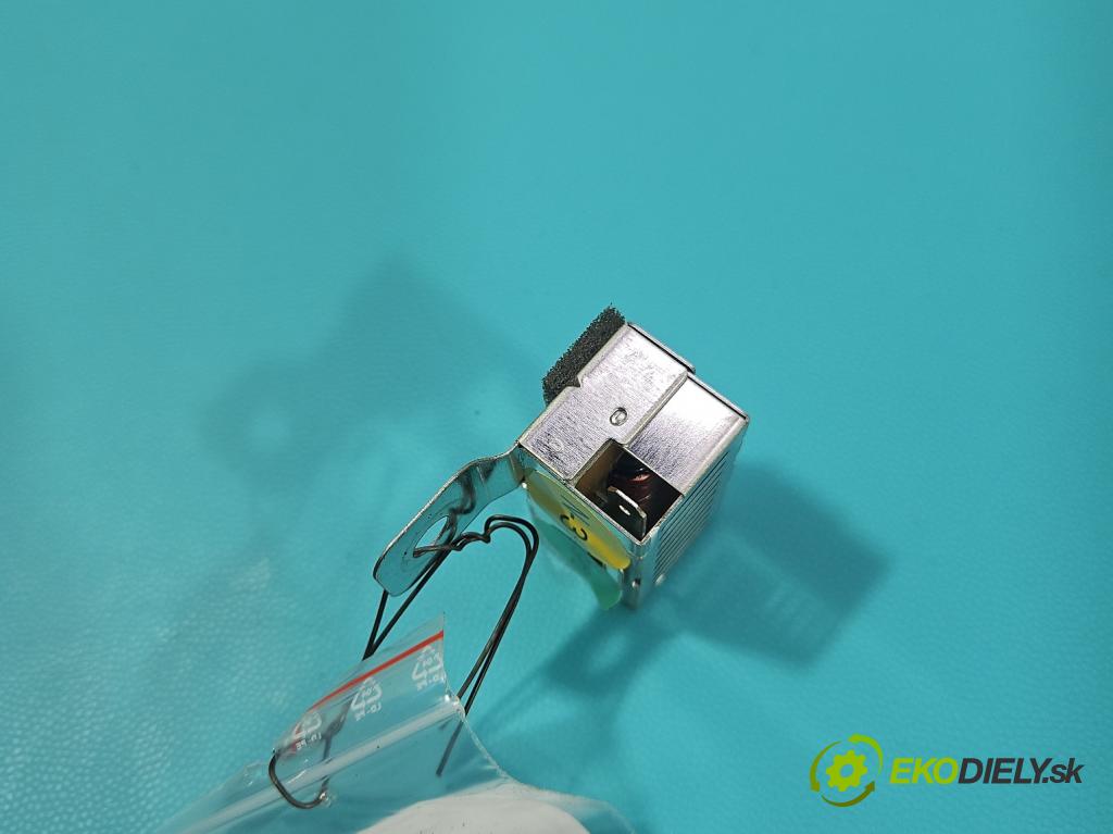 MG MG3  24- 1.5 16V 102 hp automatic 75 kW 1498 cm3 5- řídící jednotka 10306153