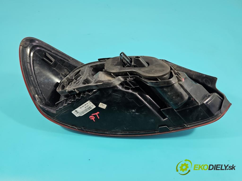 Vw Scirocco II 2008-2017 1.4 TSI 160 HP manual 118 kW 1390 cm3 3- svetlo / reflektor zadné pravé 1K8945096M (Kľučka dverí ostatné)