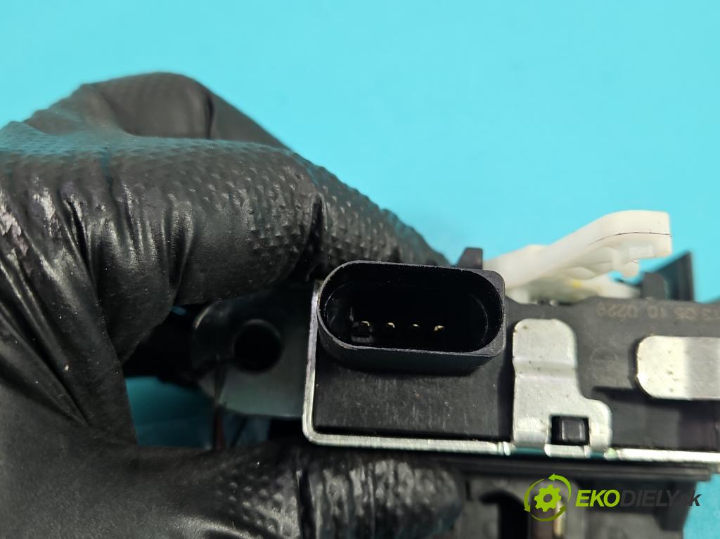 Vw Scirocco II 2008-2017 1.4 TSI 160 HP manual 118 kW 1390 cm3 3- zámok kufrové dvere zadné 1K8827505B