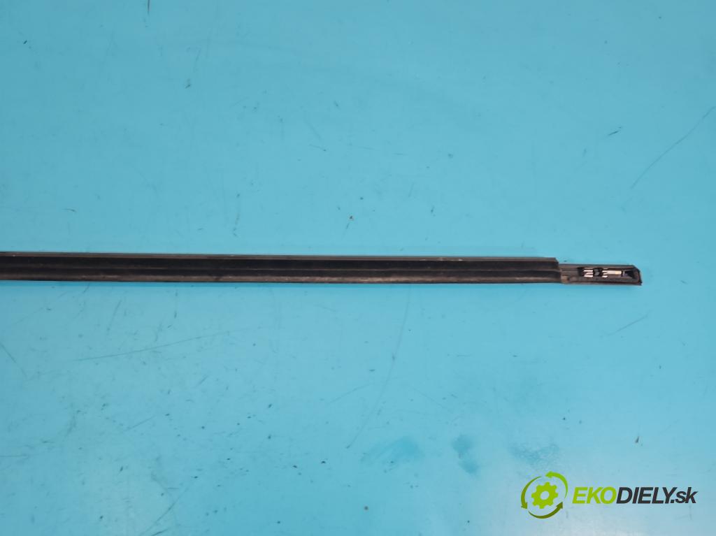 MG MG3 24- 1.5 16V 102 HP automatic 75 kW 1498 cm3 5- lišta dvere predné ľavé