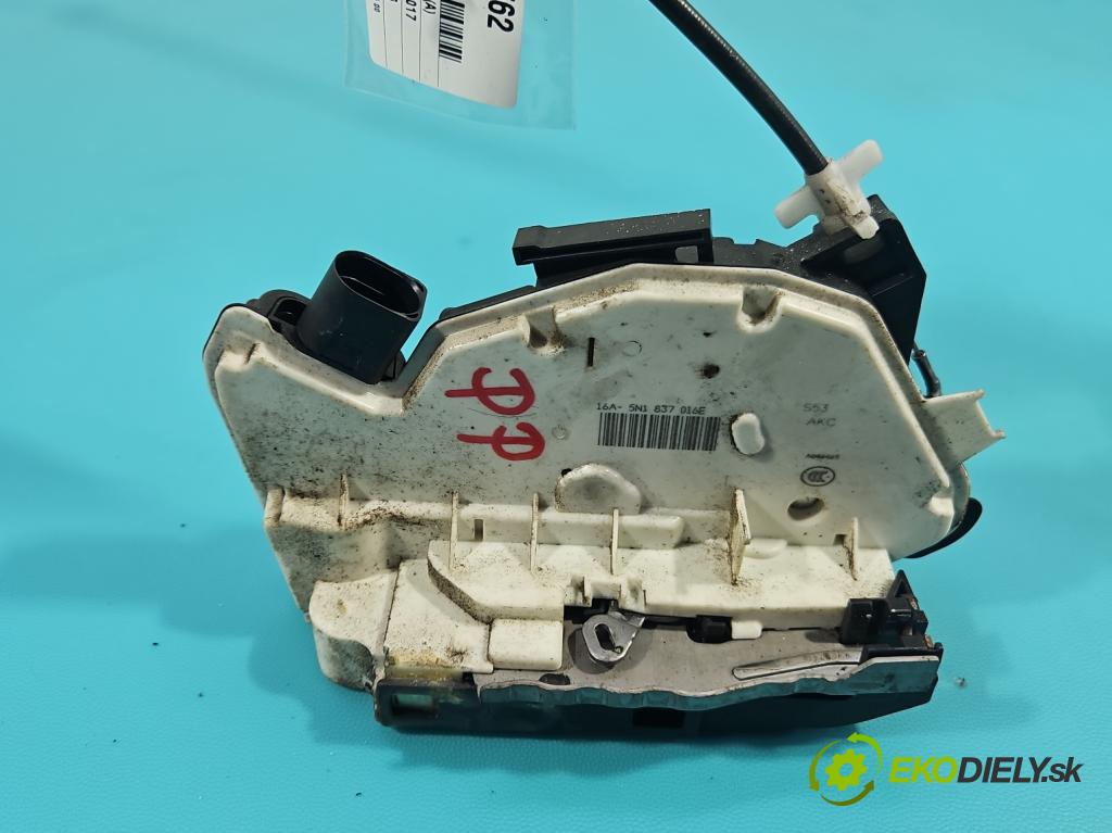 Vw Scirocco II 2008-2017 1.4 TSI 160 HP manual 118 kW 1390 cm3 3- zámok predné pravý 5N1837016E