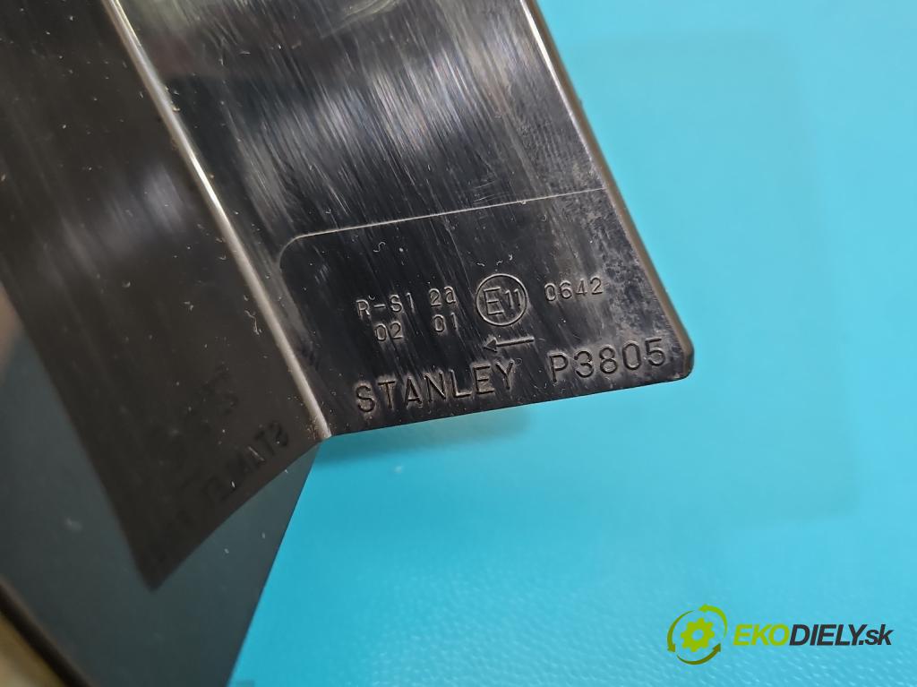 Mazda 3 I BK 2003-2009 2.0 16V 150 HP manual 110 kW 1999 cm3 5- svetlo / reflektor zadné ľavé  (Kľučka dverí ostatné)