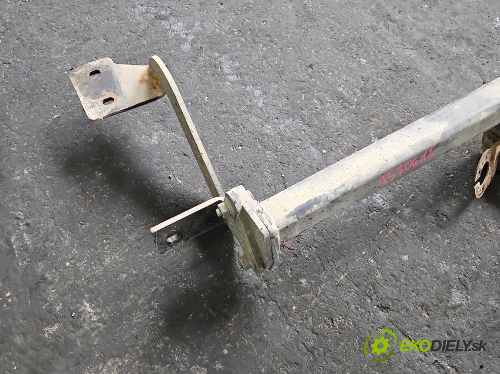 Citroen Berlingo II 2008-2018 1.6 hdi 90 HP manual 66 kW 1560 cm3 5- Hák: vlečení:  (Ťažné zariadenie)