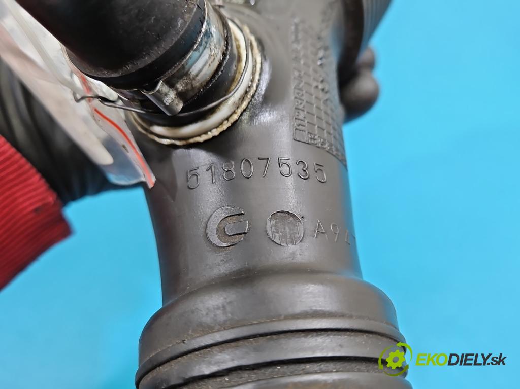 Alfa romeo Giulietta 1.6 jtd 105 HP manual 77 kW 1598 cm3 5- Trubka: 51827535