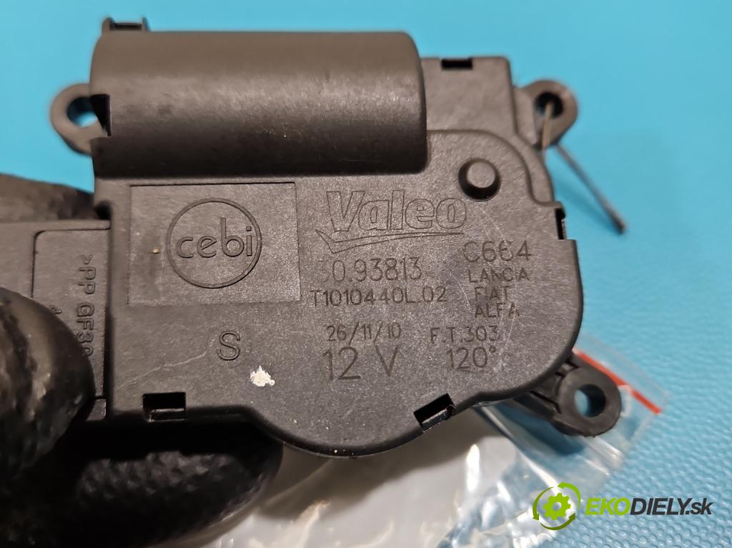 Alfa romeo Giulietta 1.6 jtd 105 HP manual 77 kW 1598 cm3 5- motor: kúrenia 3093813