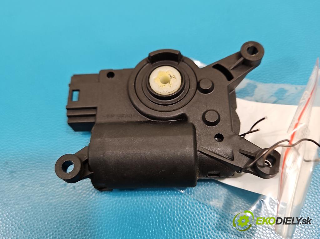 Alfa romeo Giulietta 1.6 jtd 105 HP manual 77 kW 1598 cm3 5- motor: kúrenia 3293818