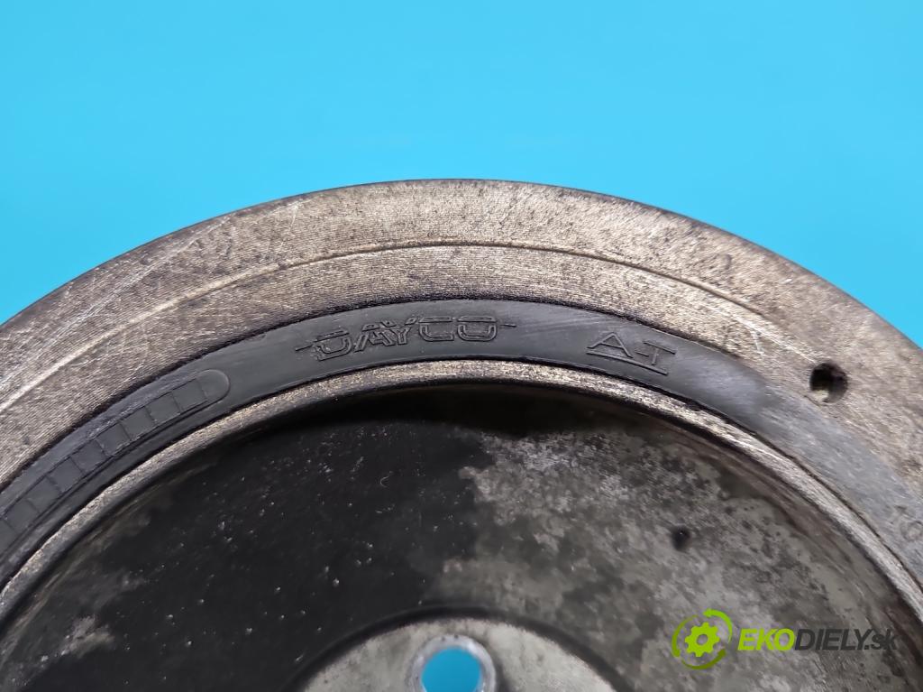 Alfa romeo Giulietta 1.6 jtd 105 HP manual 77 kW 1598 cm3 5- koleso pás: hriadele kľukovej