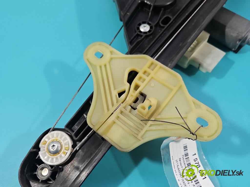 Renault Clio V 2019- 1.0 91 KM automatic 67 kW 999 cm3 5- mechanizmus okna predné ľavý 807216723R