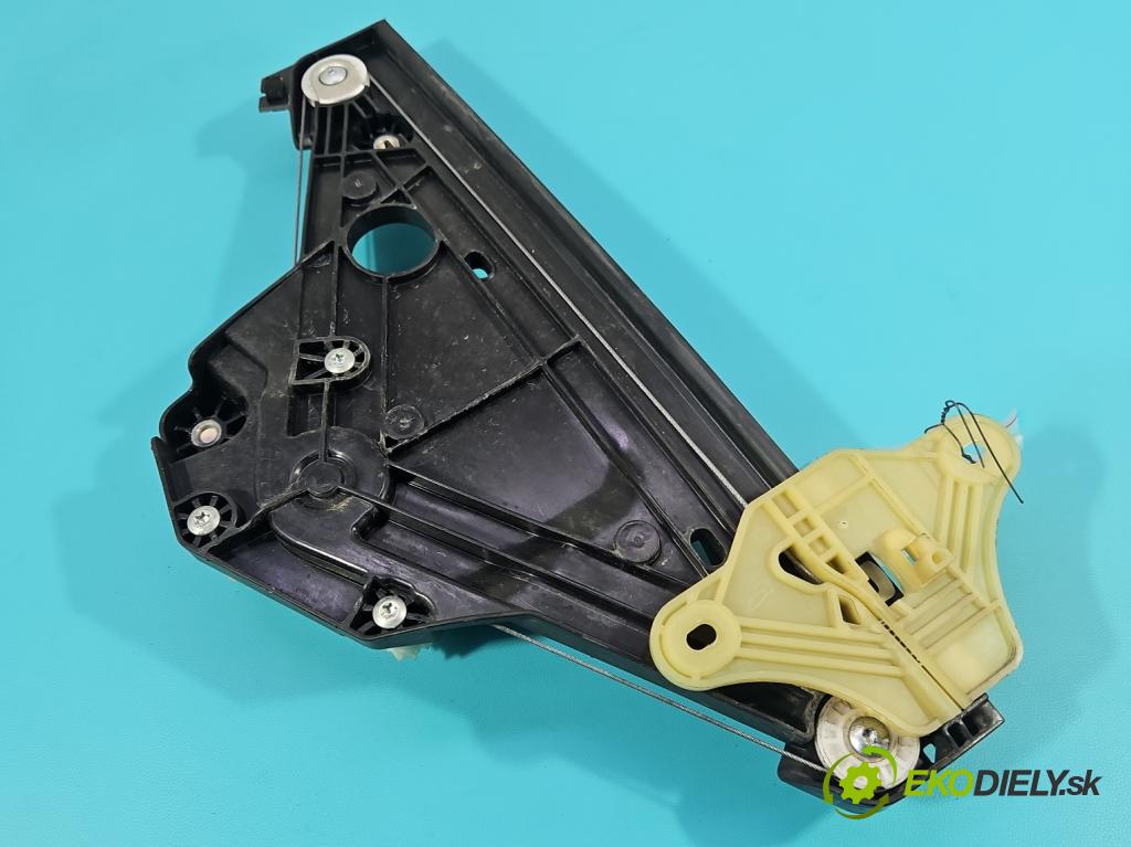 Renault Clio V 2019- 1.0 91 KM automatic 67 kW 999 cm3 5- mechanizmus okna zadné ľavý 827217837R