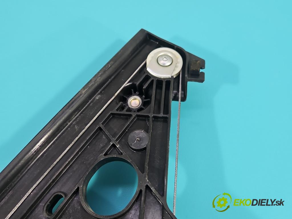 Renault Clio V 2019- 1.0 91 KM automatic 67 kW 999 cm3 5- mechanizmus okna zadné pravý 827209773R