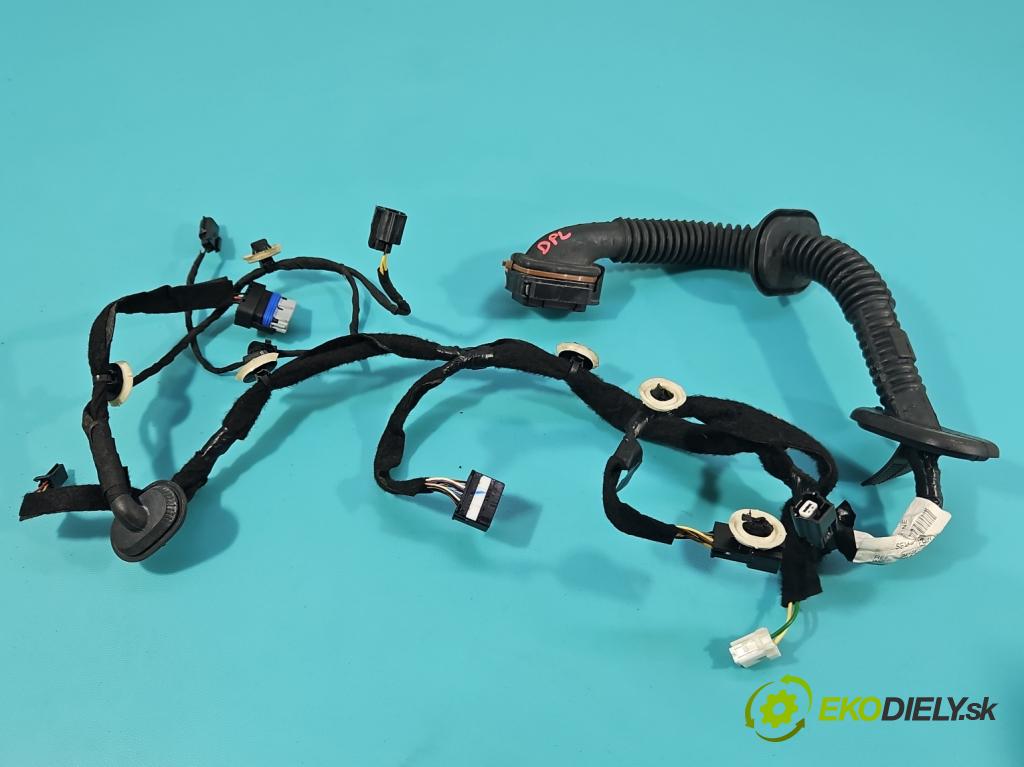 Renault Clio V 2019- 1.0 91 KM automatic 67 kW 999 cm3 5- Zväzok: dvere predné vľavo: 241257585R