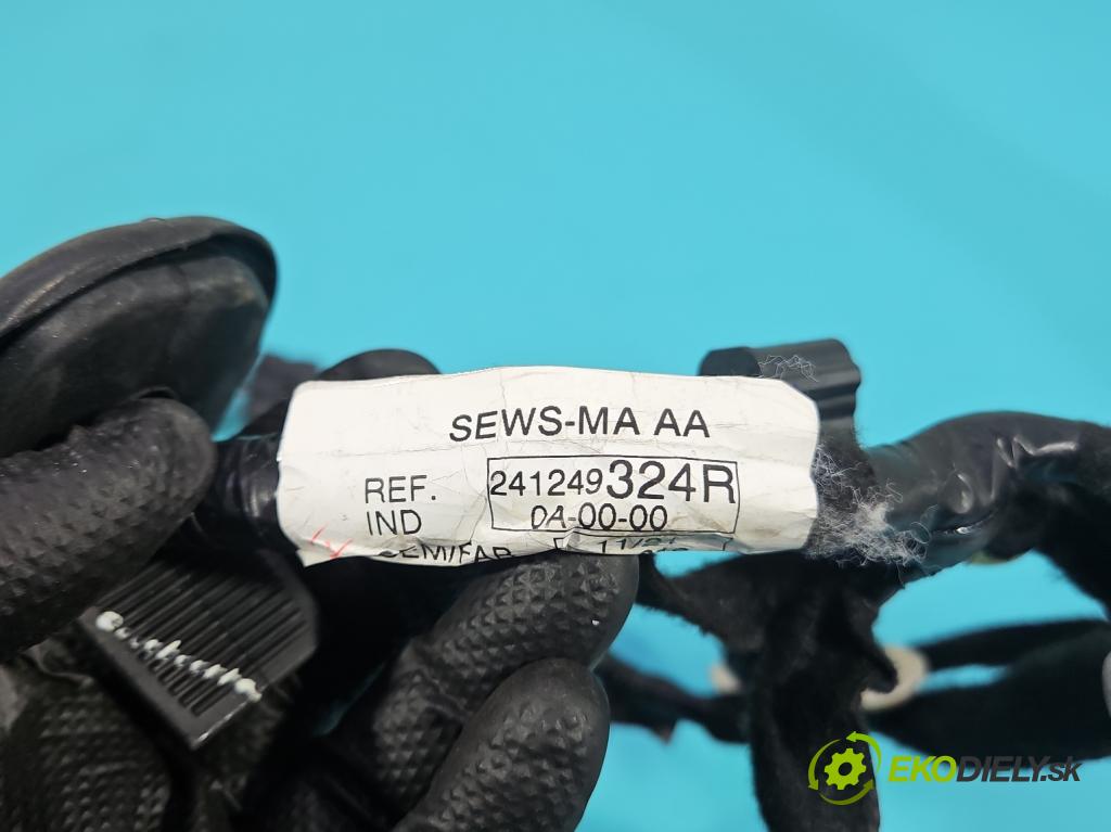 Renault Clio V 2019- 1.0 91 KM automatic 67 kW 999 cm3 5- Zväzok: dvere predné pravých 241249324R