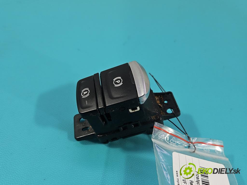 Renault Clio V 2019- 1.0 91 KM automatic 67 kW 999 cm3 5- prepínač brzda: ručný 251752075R (Prepínacie páčky pod volantom)