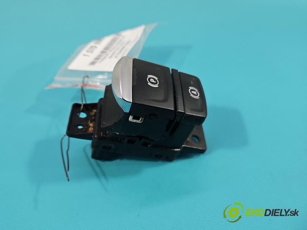 Renault Clio V 2019- 1.0 91 KM automatic 67 kW 999 cm3 5- prepínač brzda: ručný 251752075R (Prepínacie páčky pod volantom)