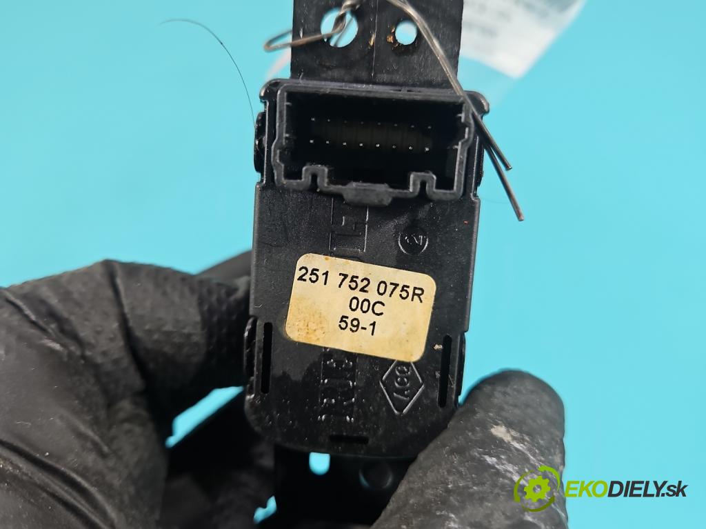 Renault Clio V 2019- 1.0 91 KM automatic 67 kW 999 cm3 5- prepínač brzda: ručný 251752075R (Prepínacie páčky pod volantom)