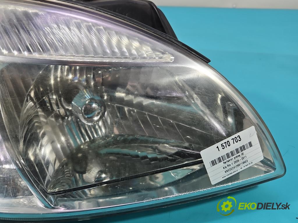 Kia Rio II 2005-2011 1.4 16V 97KM manual 71 kW 1399 cm3 5- Reflektor: pravý  (Svetlo predné pravé)