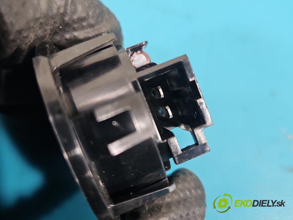 Renault Clio V 2019- 1.0 91 KM automatic 67 kW 999 cm3 5- reproduktory komplet 281569368R