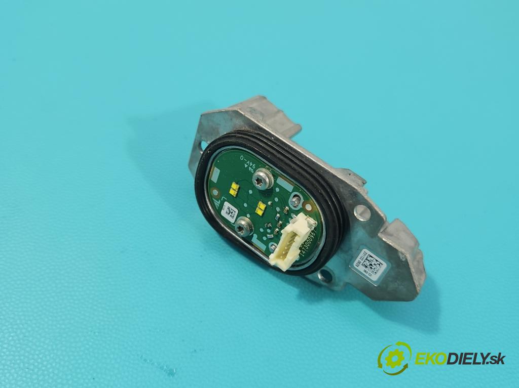 Renault Clio V 2019- 1.0 91 KM automatic 67 kW 999 cm3 5- modul lampy: E15158-5