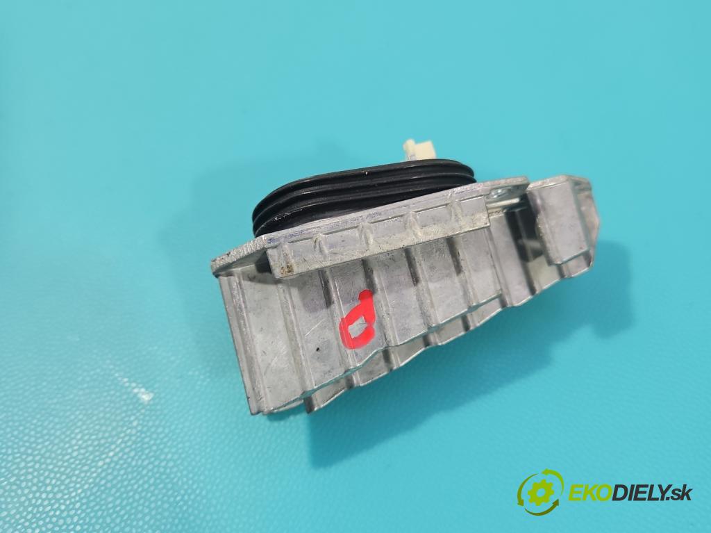 Renault Clio V 2019- 1.0 91 KM automatic 67 kW 999 cm3 5- modul lampy: E15158-5