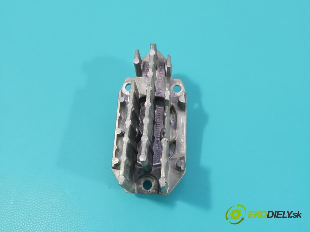 Renault Clio V 2019- 1.0 91 KM automatic 67 kW 999 cm3 5- modul lampy: E15158-5