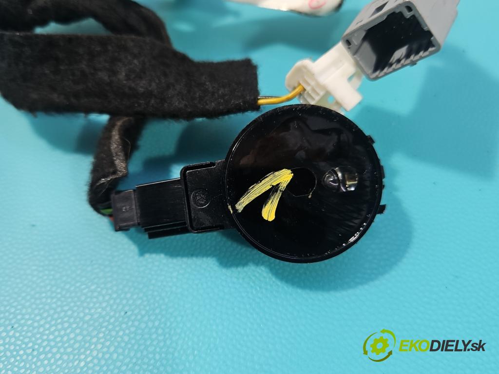 Renault Clio V 2019- 1.0 91 KM automatic 67 kW 999 cm3 5- Zväzok: ostatné 241609262R