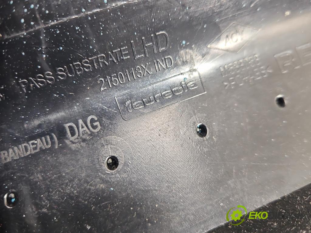 Renault Clio V 2019- 1.0 91 KM automatic 67 kW 999 cm3 5- lišta ozdobná vnitŕní: 682116955R