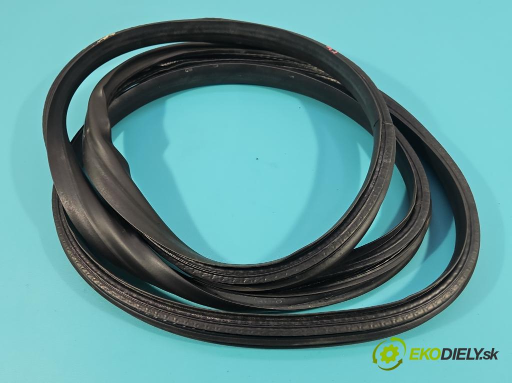 Renault Clio V 2019- 1.0 91 KM automatic 67 kW 999 cm3 5- Těsnění: dvere predné ľavé