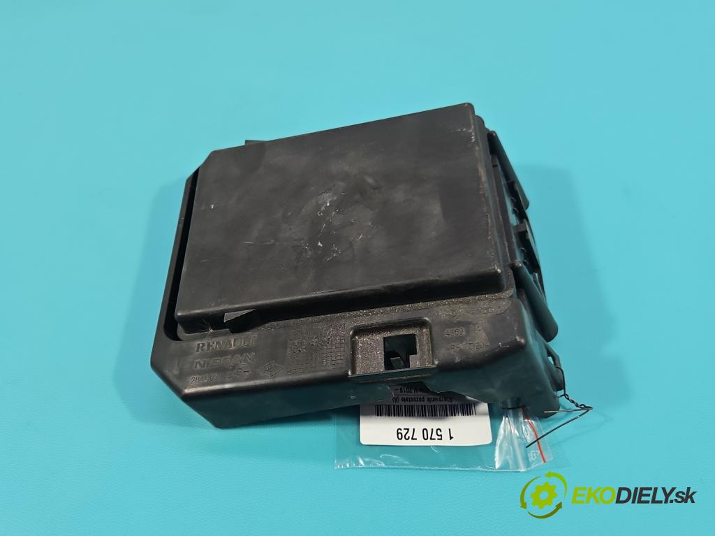 Renault Clio V 2019- 1.0 91KM automatic 67 kW 999 cm3 5- řídící jednotka 284B69582R
