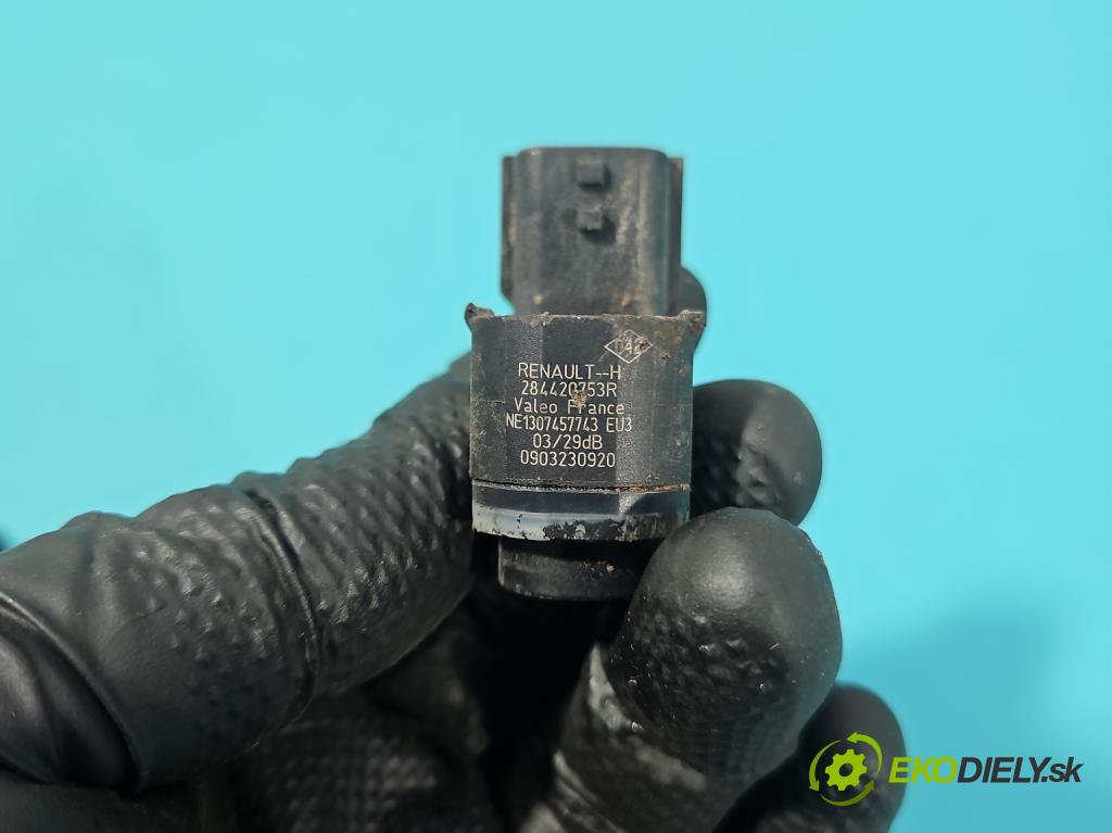 Renault Clio V 2019- 1.0 91 KM automatic 67 kW 999 cm3 5- snímač parkovaní: 284420753R