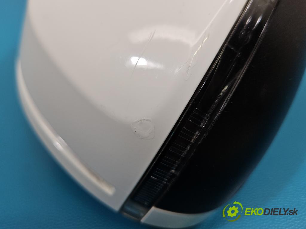 Audi A5 8T 2007-2016 3.0 tdi 239KM automatic 176 kW 2967 cm3 5- zrkadlo pravé  (Kľučka dverí ostatné)