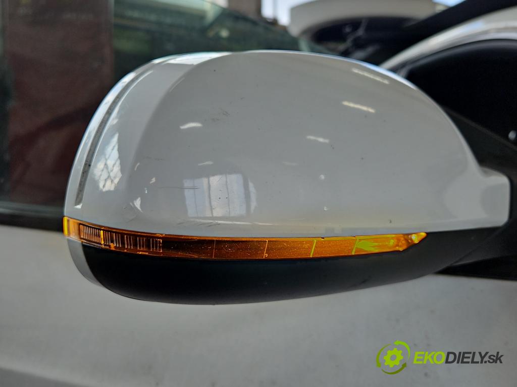 Audi A5 8T 2007-2016 3.0 tdi 239KM automatic 176 kW 2967 cm3 5- zpětné zrcátko pravé  (Klika dveří ostatní)